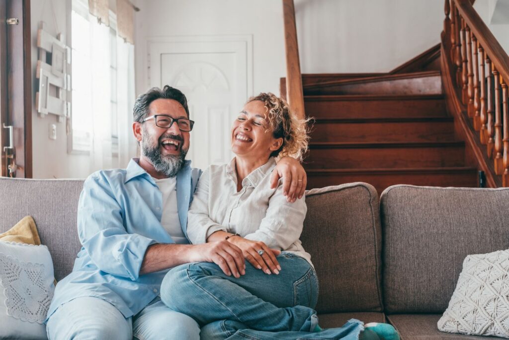 Couple learning what a variable annuity is and exploring long-term retirement income options.